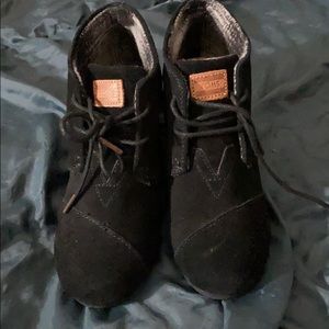 TOMS Kala Wedge Bootie Black Suede Women Size 5